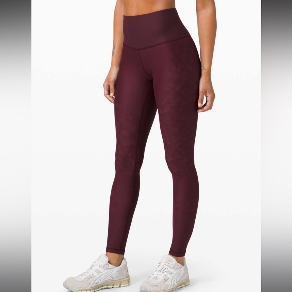 Mapped out HR tight Camo Smokey red/Cabernet color